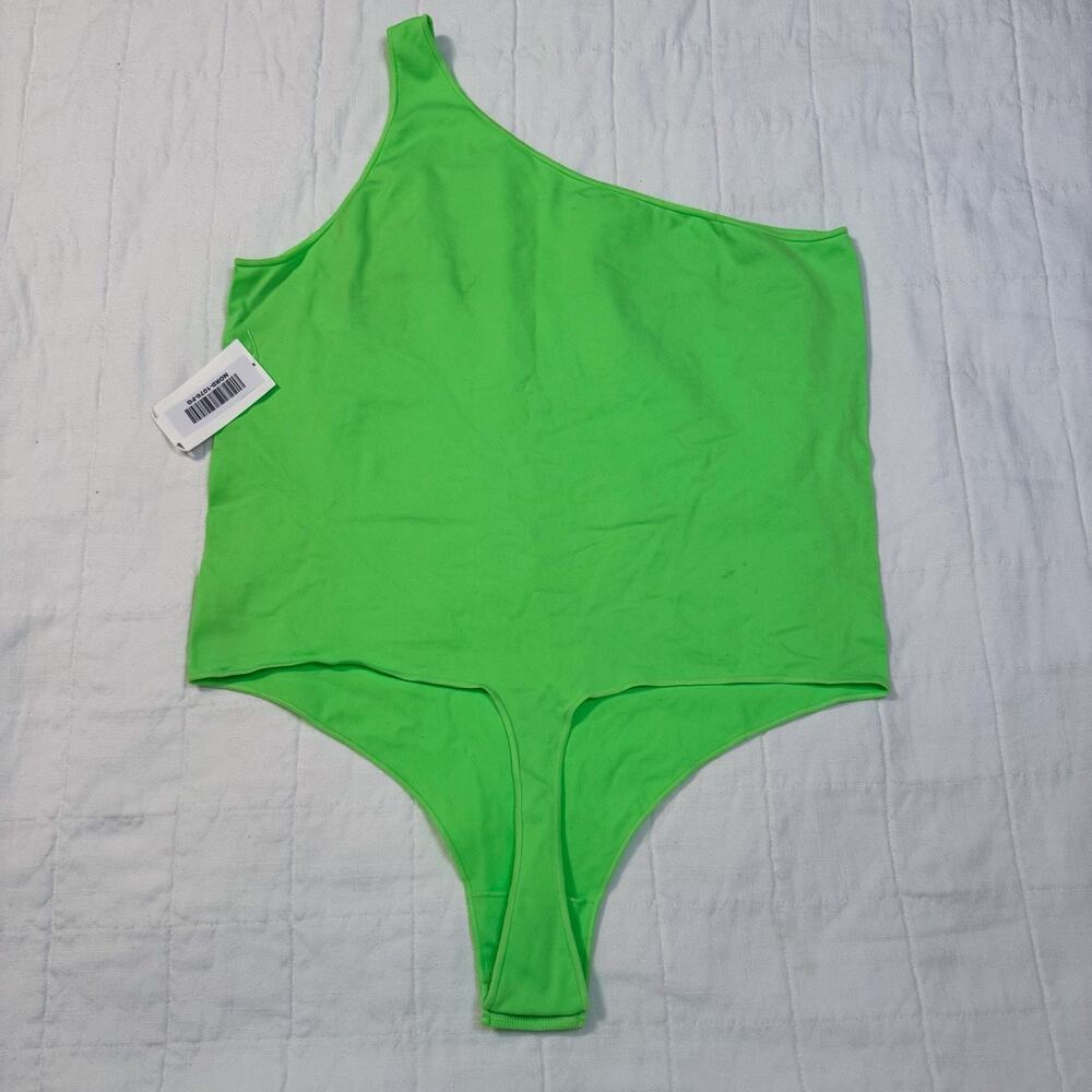 SKIMS Essential Bodysuit One Shoulder‎ Neon Green Highlighter Sz 4X/5X - Picture 6 of 8